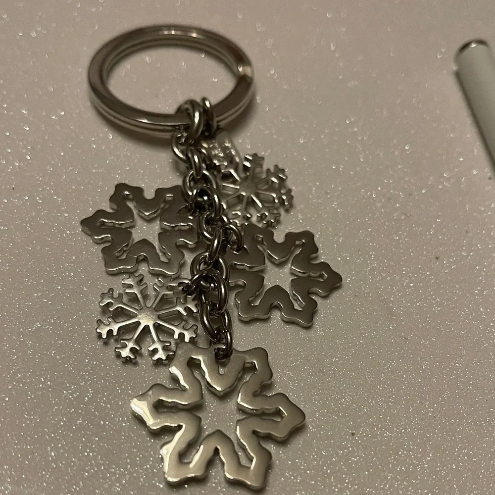 Coach Silver Snowflake Keychain and White Coach Pen - Picture 4 of 8